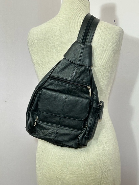 Handbags - 90s Black Leather Sling Backpack